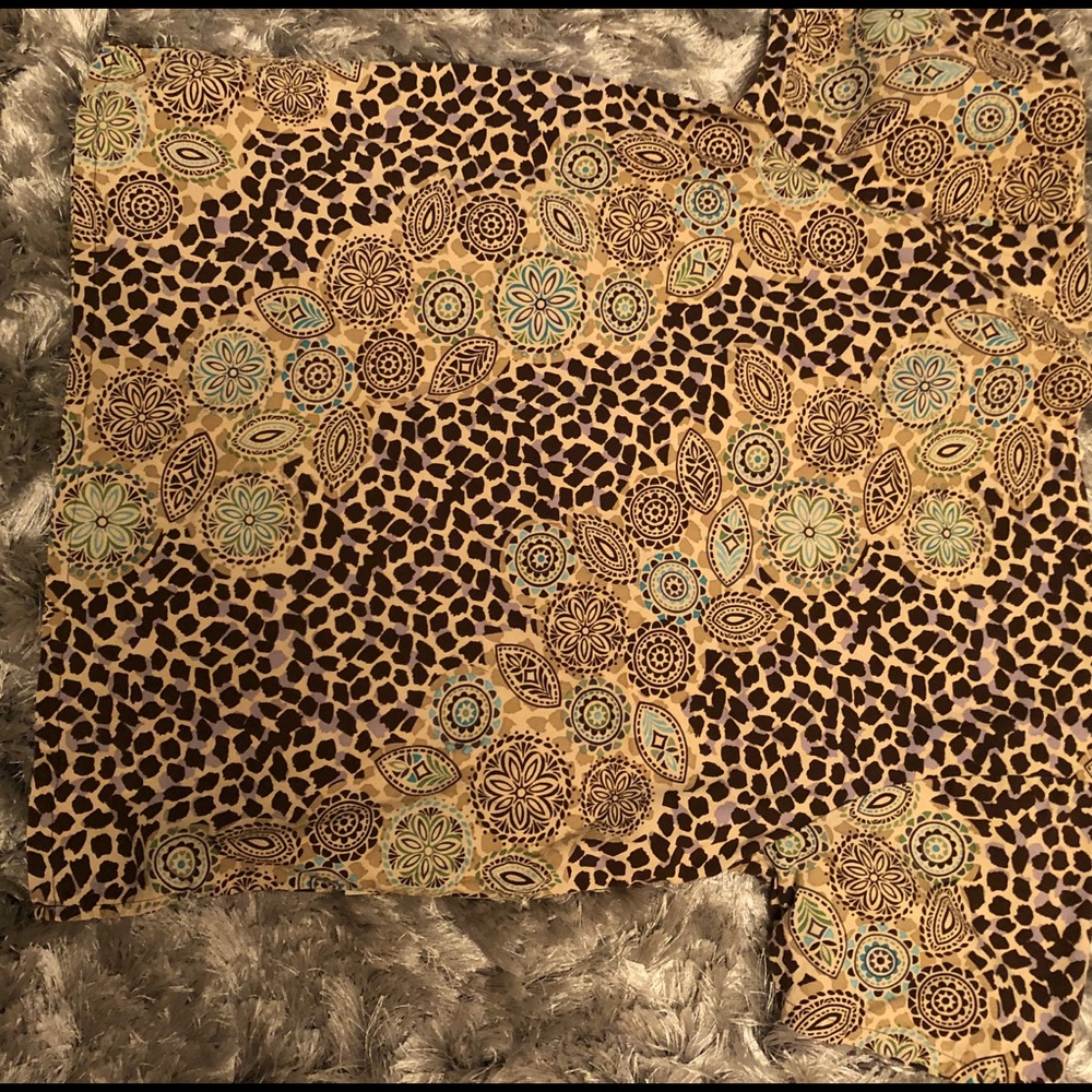 Scrub top - Picture 4 of 9